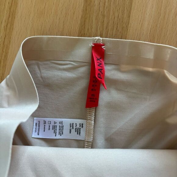 SPANX women’s medium OnCore High-Waisted Mid-Thigh Shorts shapewear tan - Picture 9 of 9